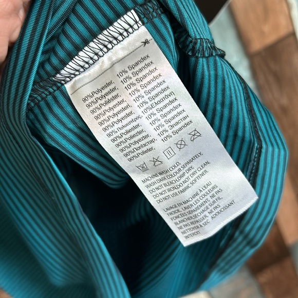 EZRUN medium striped performance tank - Picture 9 of 12